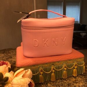 New DKNY Tall Train Case